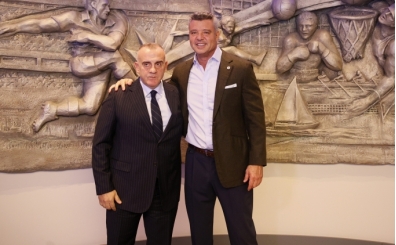 Fenerbah�e, yeni amat�r �ubeler koordinat�r�n� a��klad�