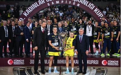 Fenerbahçe Opet, Cumhurbaşkanlığı Kupası'nda şampiyon!