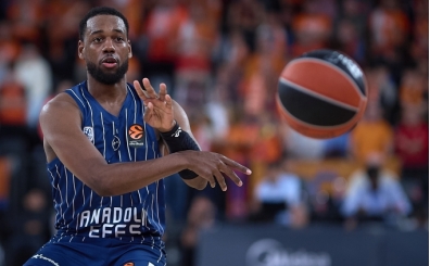 Anadolu Efes, Zalgiris'e karşı 500. Avrupa galibiyeti peşinde