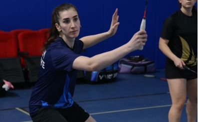 Milli badmintoncu Zehra Erdem gelecekten umutlu