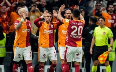 Yazarlardan Galatasaray yorumlar�