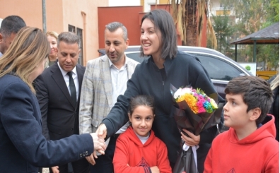 Milli Tenisi pek Soylu, rnak'ta rencilerle bulutu