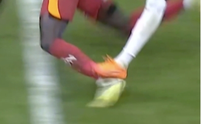 Galatasaray: 'Bu da mı kırmızı kart değil?!'