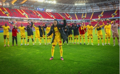 G�ztepe Avrupa yolunda tam gaz