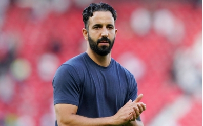 Manchester United'da orta saha i�in b�y�k plan!