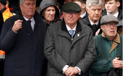 Ferguson'dan Manchester United itiraf�: '�ampiyonluk 10-11 y�l s�rebilir'