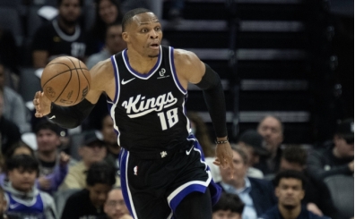 Westbrook, asist s�ralamas�nda Magic Johnson'� geride b�rakt�!