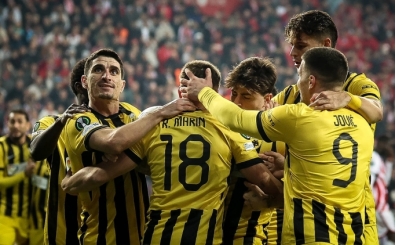 AEK Atina, 90+15'te kazandı, ilk 8'e girdi!