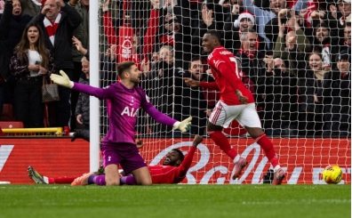 Tottenham, Forest deplasmanında kayboldu!