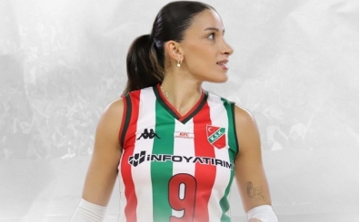 Karyaka'da ayrlk: Simay Akda