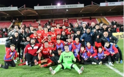 Balıkesirspor, Eskişehirspor önünde