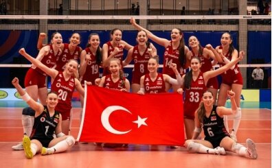 17 Yaş Altı Kadın Milli Voleybol Takımı Çekya'yı 3-0 yendi
