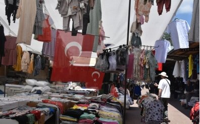 Gümüşhane A Milli Futbol Takımı'na destek için Türk bayraklarıyla donatıldı