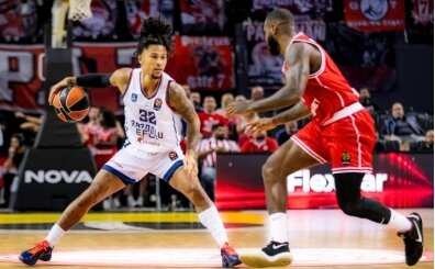 Anadolu Efes, Olympiakos'a kaybetti