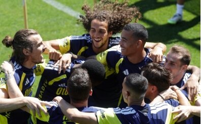 Fenerbahçe'de Mason Greenwood sahaya indi