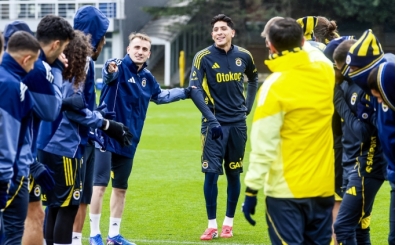 Fenerbah�e'de Edson Alvarez sakatl�ktan d�nd�