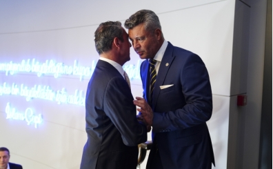 Fenerbah�e, Otoko� Otomotiv ile forma g���s sponsorlu�u anla�mas�n� yenilendi