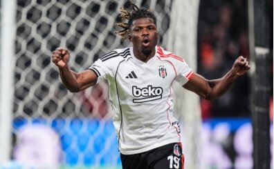 El Bilal Toure'den eleştirilere yanıt: 'O aptallar gibi olmayın'