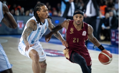 T�rk Telekom Trabzonspor'u yenerek yar� finale y�kseldi!