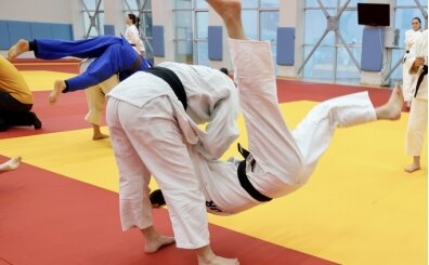 Kocaeli'nin ev sahipliğindeki şampiyona başladı