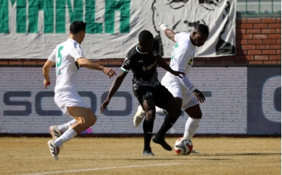 Esenler Erokspor, üç puanı üç golle aldı!