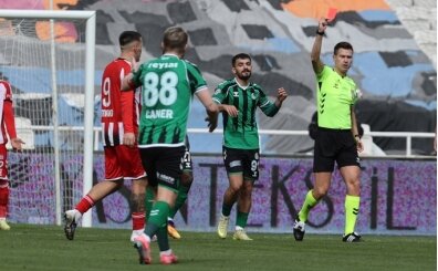 Sivasspor farkl� kazand�; Caner Erkin k�rm�z�yla g�ndemde