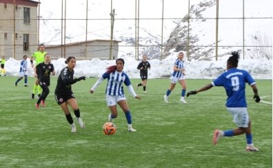 Kad�nlar S�per Ligi'nde Hakkarig�c�, Antalya'y� farkl� ge�ti