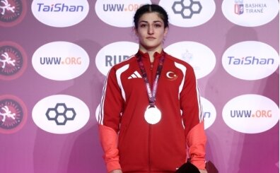 Milli g�re��i Elvira S�leyman Kamalo�lu'ndan g�m�� madalya!