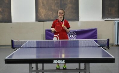 Down sendromlu masa tenis�i Zeynep'in alt�n madalya hedefi