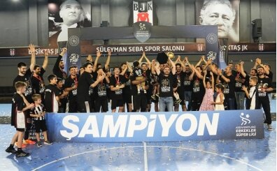 Hentbolda şampiyon Beşiktaş, kupasına kavuştu