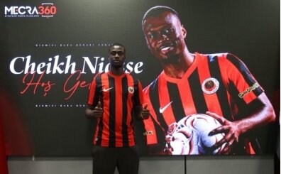 Gen�lerbirli�i, Cheikh Niasse'yi renklerine ba�lad�!