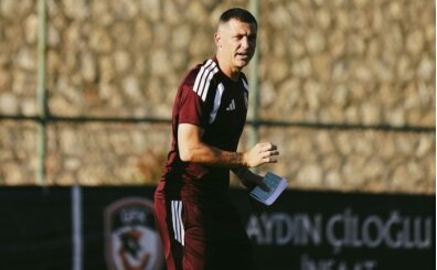 Radoi: 'Galibiyetin yanı sıra gol yemediğimiz için de mutluyum'