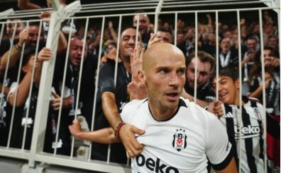 Vaclav Cerny'den taraftara �zel gol sevinci