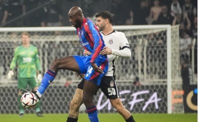 �mit Akda�'a ilk ma��nda k�rm�z� kart