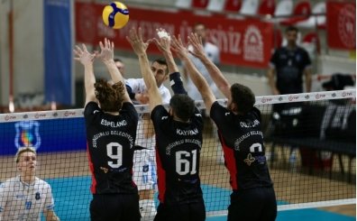 Gebze Belediyespor'dan set vermeden galibiyet!