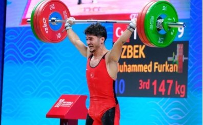 Muhammed Furkan �zbek'ten 3 madalya!