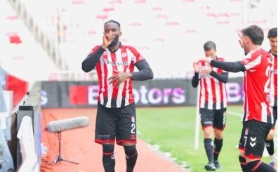 Sivasspor'da Appindangoye'ye yeni sözleşme