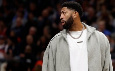 Anthony Davis parkelere d�nmeye bir ad�m daha yakla�t�