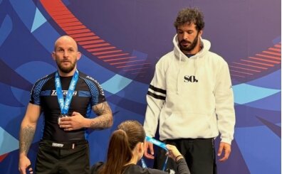 Ünlü oyuncu Barış Arduç'tan jiu-jitsuda altın madalya