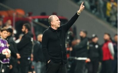Sinan Vardar'dan Be�ikta� ele�tirisi: 'Eserinizle gurur duyun!'