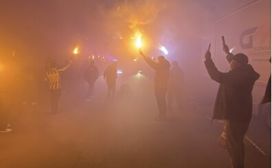 Fenerbah�eli taraftarlardan Avrupa d�n��� co�kulu destek