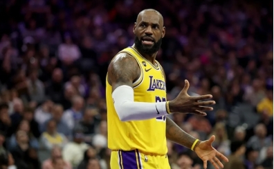 'Jeanie Buss, LeBron'u takas etmeyi d���nd�' iddias�!