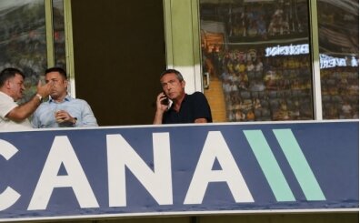 Eski Başkan Ali Koç, Fenerbahçe maçını tribünden takip etti
