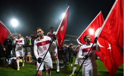 İzlediğimizde hala coşturan, duygulandıran milli maçlar!