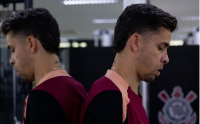 Be�ikta�'tan ayr�lan Paulista, yeni tak�m�na imzay� att�