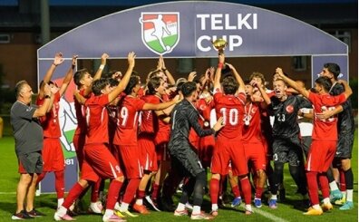 17 Ya� Alt� Milli Futbol Tak�m� �ampiyon oldu