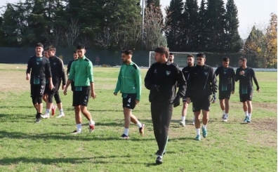 Denizlispor'a amat�rde de rahat yok