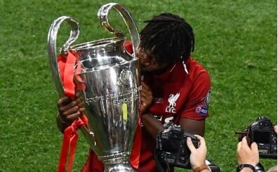 Divock Origi'dan futbola veda karar�