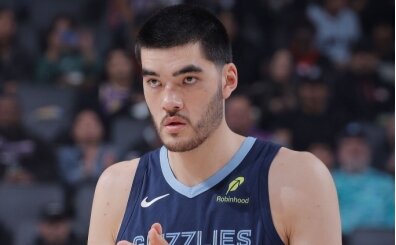 Edey ameliyat olacak, Clarke en az 2 hafta daha yok