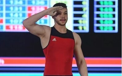 Milli halterci Hakan ��kr� Kurnaz'dam bronz madalya